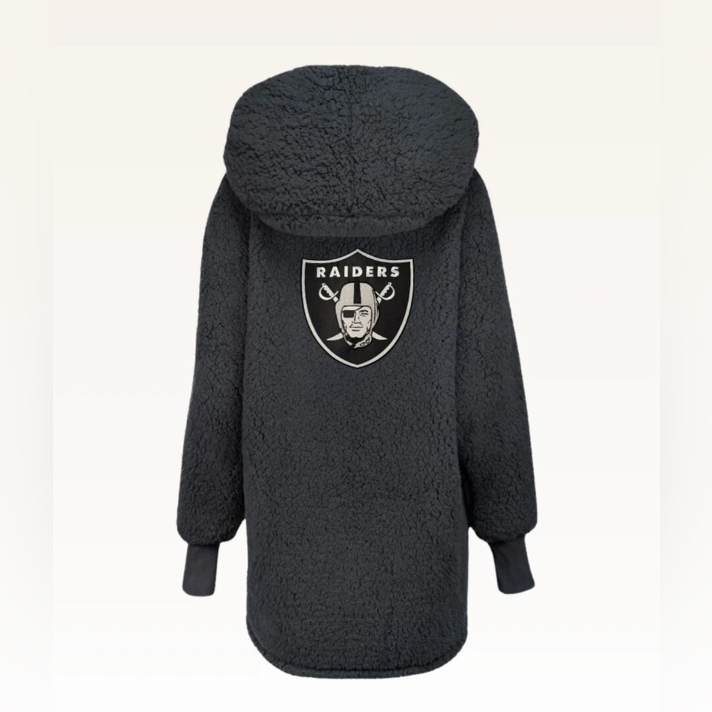NWT Jill Martin NFL Apparel Las Vegas Raiders M/L Unisex Sherpa Hooded Lounger